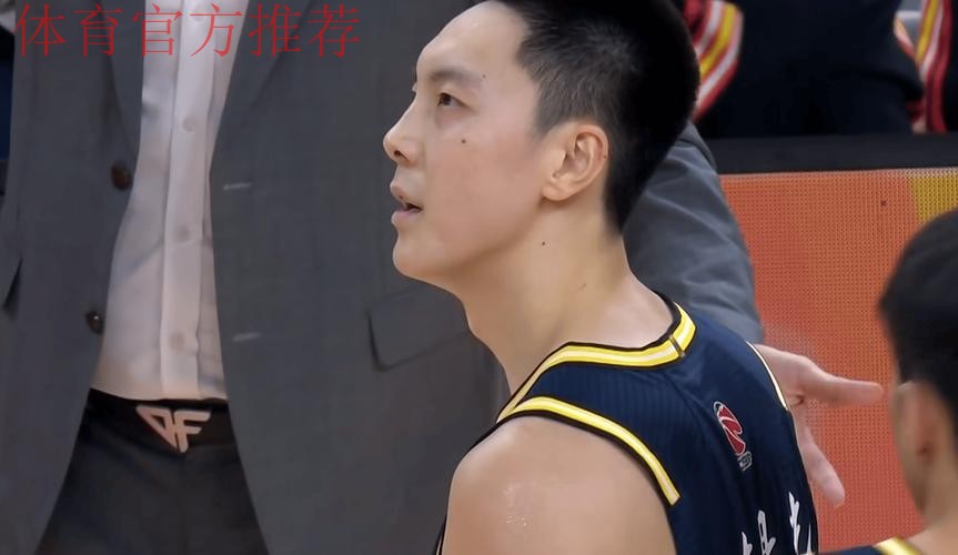 广东3消息！徐杰最新伤情，杜锋批评年轻球员，胡明轩令人失望